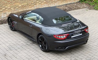 Maserati Grancabrio Sport 16