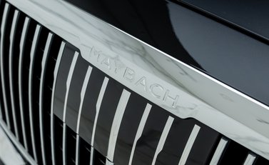 Mercedes-Benz S Class S580 Maybach First Class 44