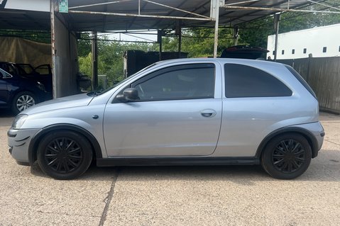 Vauxhall Corsa SXI PLUS 16V TWINPORT -PART EX TO CLEAR - MOT FEB 2027 -BLUETOOTH 10