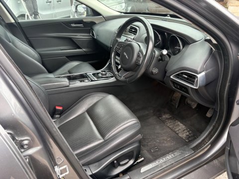 Jaguar XE PORTFOLIO 14