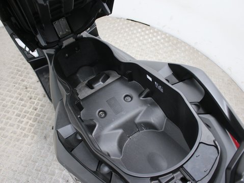 Yamaha Xmax 300 X-MAX 300 (CZD 300-A) 20