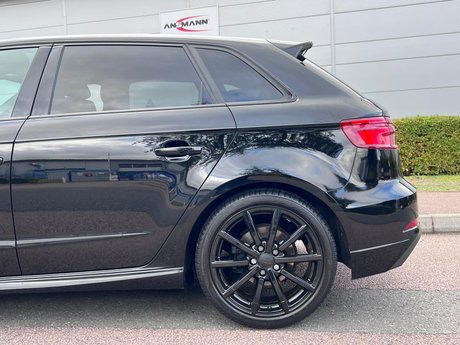 Audi A3 1.5 TFSI CoD 35 Black Edition Sportback S Tronic Euro 6 (s/s) 5dr 10