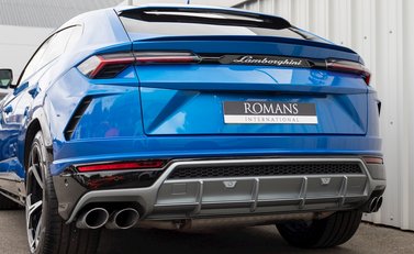 Lamborghini Urus 29