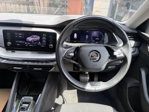 Skoda Octavia SE FIRST EDITION TSI DSG 3