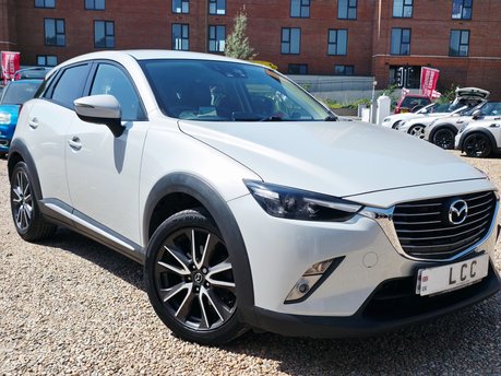 Mazda CX-3 SPORT NAV..1 FORMER KEEPER,8 SERVICES,DAB,NAV,AIR CON.STUNNING EXAMPLE 