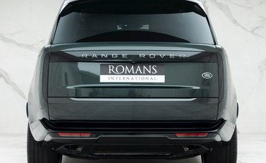 Land Rover Range Rover P400 Autobiography LWB 7 Seater 5