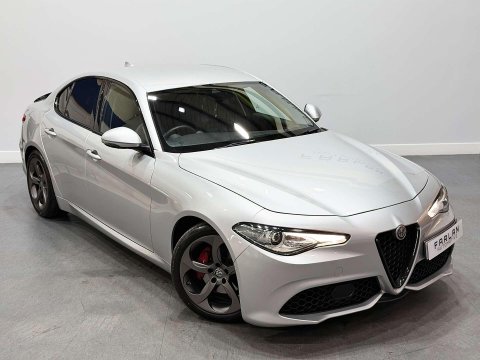 Alfa Romeo Giulia 2.2 TD Speciale Saloon 4dr Diesel Auto Euro 6 (s/s) (180 ps) 7
