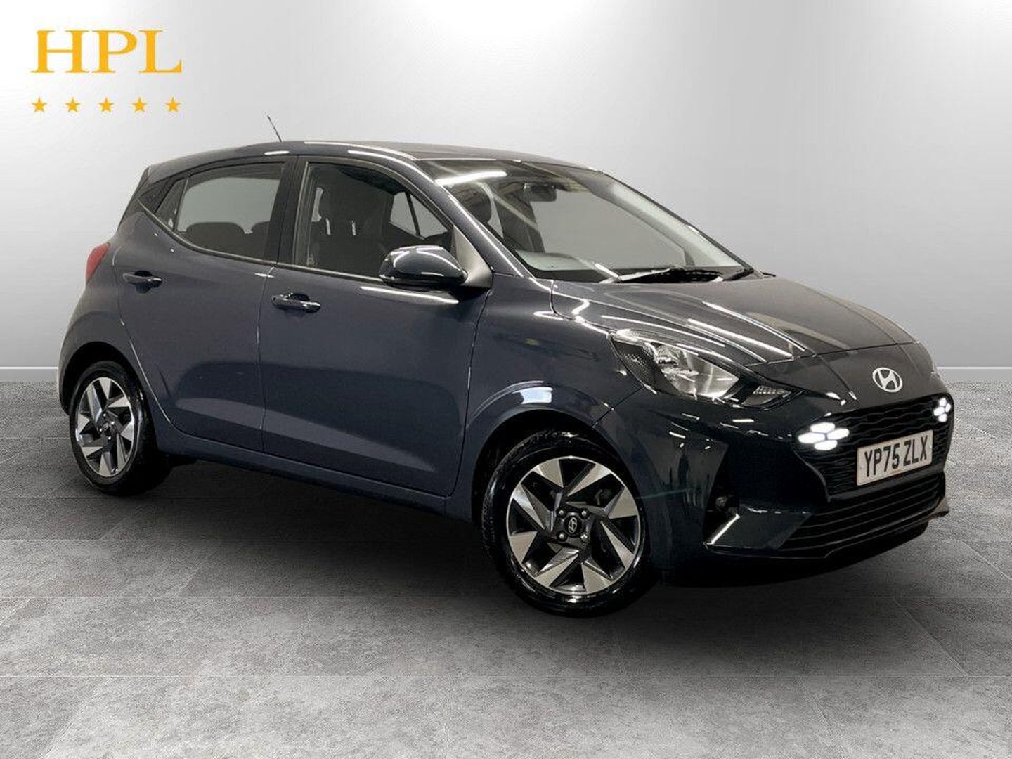 Hyundai i10 listing photo