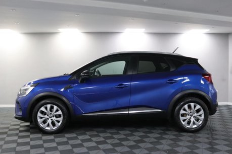 Renault Captur ICONIC TCE 18