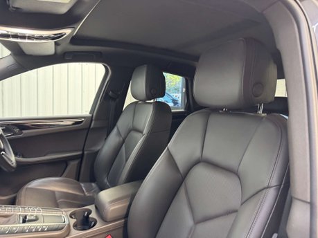 Porsche Macan 3.0 Macan S Semi-Auto 4WD 5dr 58