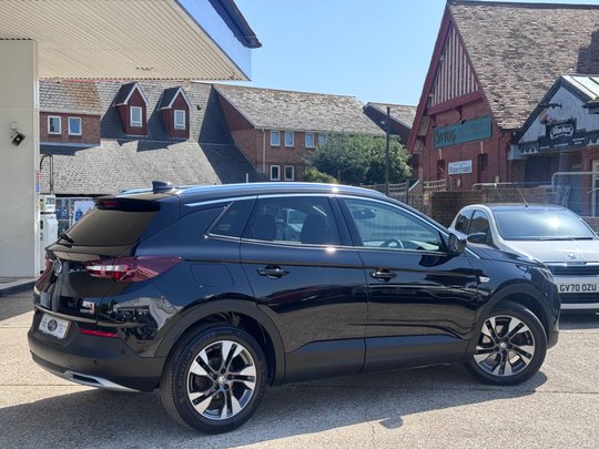 Vauxhall Grandland X SRI NAV 