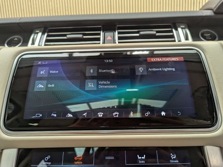 Land Rover Range Rover 3.0 Range Rover Vogue D MHEV Auto 4WD 5dr 62