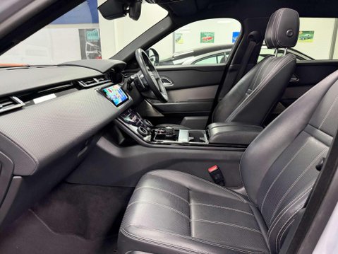 Land Rover Range Rover Velar 2.0 D180 R-Dynamic SE SUV 5dr Diesel Auto 4WD Euro 6 (s/s) (180 ps) 32