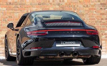 Porsche 911 (991.2) Targa 4 GTS 3