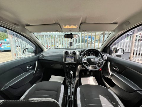 Dacia Sandero Stepway LAUREATE DCI 26