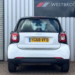 Smart Fortwo Coupe 1.0 Passion Coupe 2dr Petrol Manual Euro 6 (s/s) (71 ps) 6