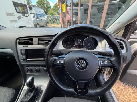 Volkswagen Golf MATCH TSI DSG AUTOMATIC 19