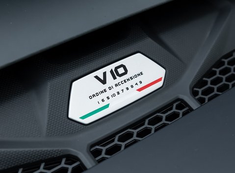 Lamborghini Huracan LP640-4 EVO 30