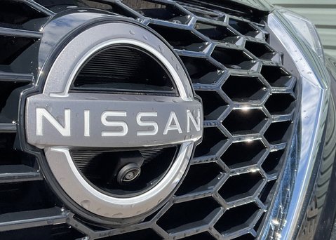 Nissan Juke DIG-T TEKNA DCT 4