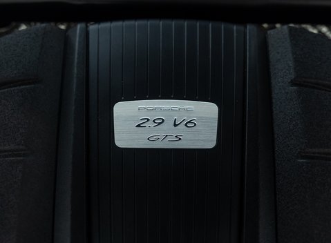 Porsche Macan GTS 39