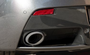 Aston Martin V12 Vantage S 29