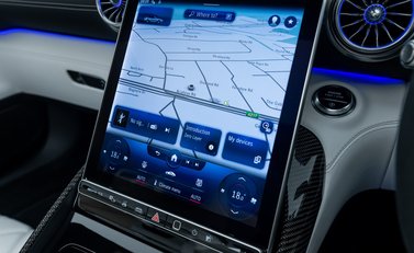 Mercedes-Benz SL Class SL63 AMG PERFORMANCE 23