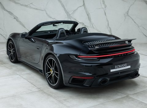 Porsche 911 Turbo S Cabriolet (992) 12