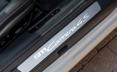 Porsche 911 (992) Carrera 4S 25