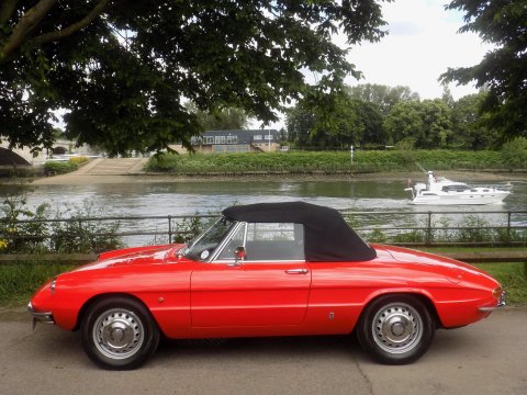 Alfa Romeo Spider 1600 Duetto 6