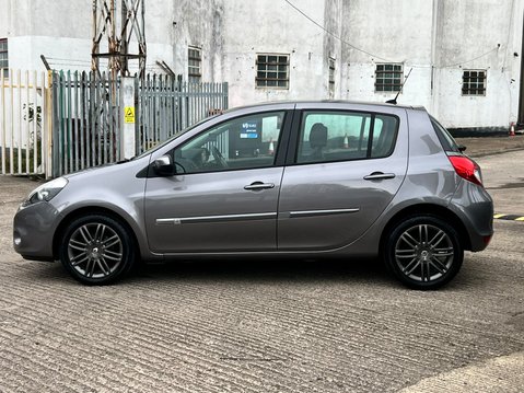Renault Clio DYNAMIQUE TOMTOM 16V 17