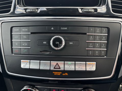 Mercedes-Benz GLE GLE 350 D 4MATIC AMG LINE 33