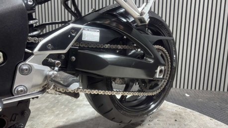 Yamaha FZ1 FAZER 2006 38K LONG MOT AKRAPOVIC EXHAUST 1000CC 36