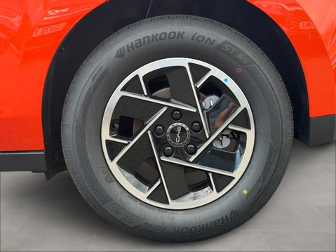 BYD Dolphin G 1.5 DM-i Boost 5dr Auto 14
