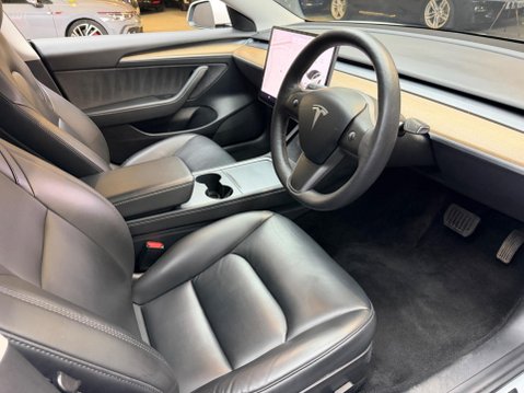 Tesla Model 3 Standard Range Plus Auto RWD 4dr 31