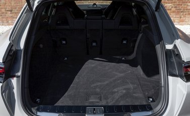 Porsche Panamera Turbo Sport Turismo 31