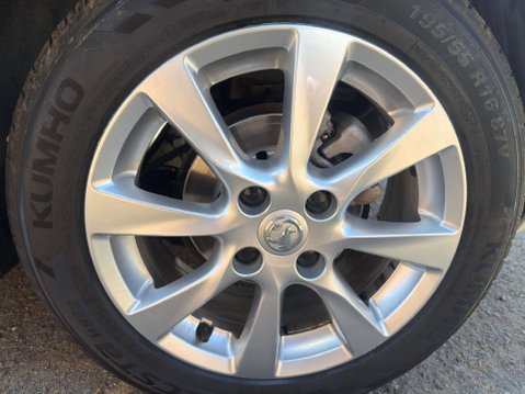 Vauxhall Corsa 1.2 Corsa Elite Nav T 5dr 35