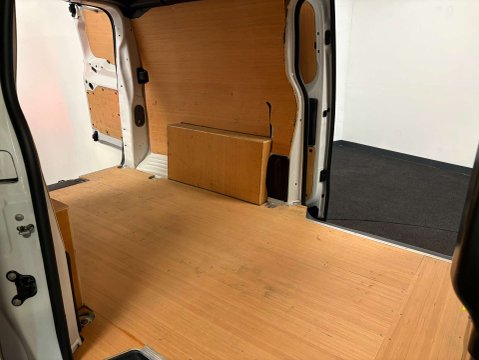 Vauxhall Vivaro 1.5 Vivaro  F2900 Sportive S/S 34