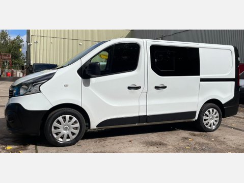 Renault Trafic 1.6 dCi 27 Business SWB Standard Roof Euro 6 5dr 14