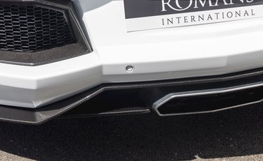 Lamborghini Aventador LP700-4 Roadster 29