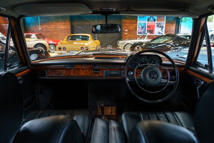 Mercedes-Benz 300 SEL 3.5 7