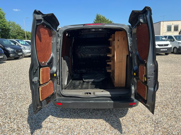 Ford Transit Connect SWB L1H1 Low Roof Limited Air Con Alloys Sensors EURO 6 NO VAT 9