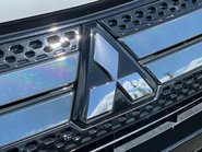 Mitsubishi Outlander PHEV DESIGN 13