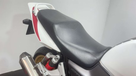 Honda CB 2008 26K OUTSTANDING CONDITION NEW MOT MUSCLE BIKE 1300CC 10