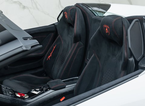 Lamborghini Huracan Spyder LP 640-4 PERFORMANTE 36
