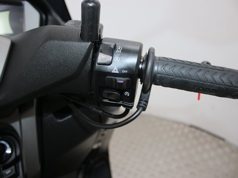 Yamaha Nmax 125 GPD125-A ABS 27