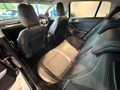 Ford Focus 1.0T EcoBoost MHEV Titanium X Edition Euro 6 (s/s) 5dr 31