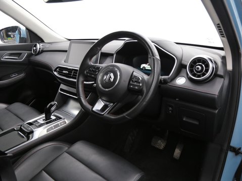 MG HS 1.5 T-GDI 16.6kWh Excite Auto Euro 6 (s/s) 5dr 20
