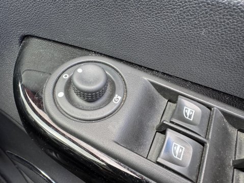 Renault Captur 1.5 dCi ENERGY Dynamique S Nav Euro 6 (s/s) 5dr 24