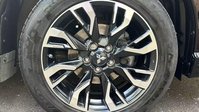 Mitsubishi Outlander 2.0h 12kWh 5h SUV 5dr Petrol Plug-in Hybrid CVT 4WD Euro 6 (s/s) (200 ps) 8