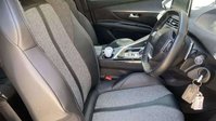 Peugeot 3008 1.2 PureTech Allure SUV 5dr Petrol EAT Euro 6 (s/s) (130 ps) 6